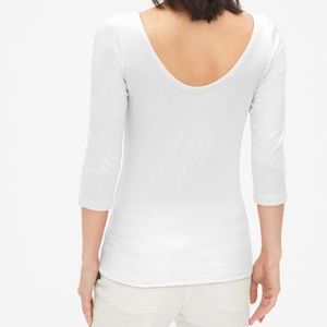Scoopback White T-shirt